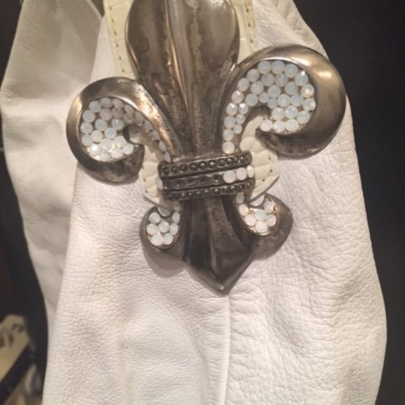 White Leather Shoulder Bag with Fleur de Lis Motif - Picture 2 of 2